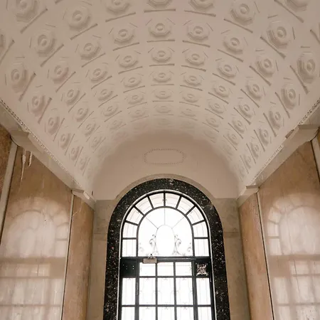 Public House 4* Belgrade