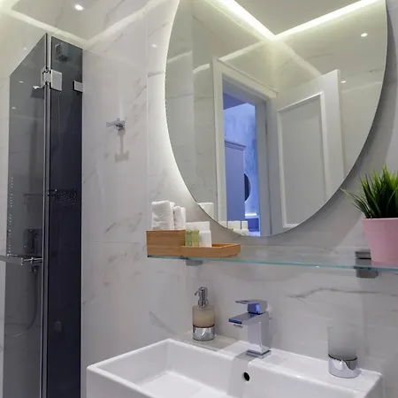 Hotel Public House 4*