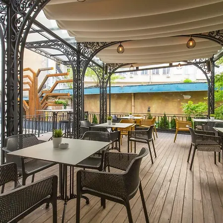 Hotel Public House 4*