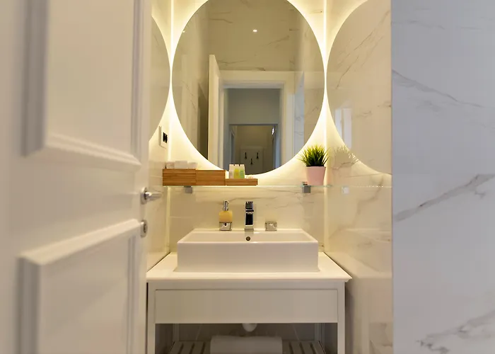 Public House Белград