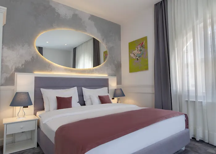 Hotel Public House 4*