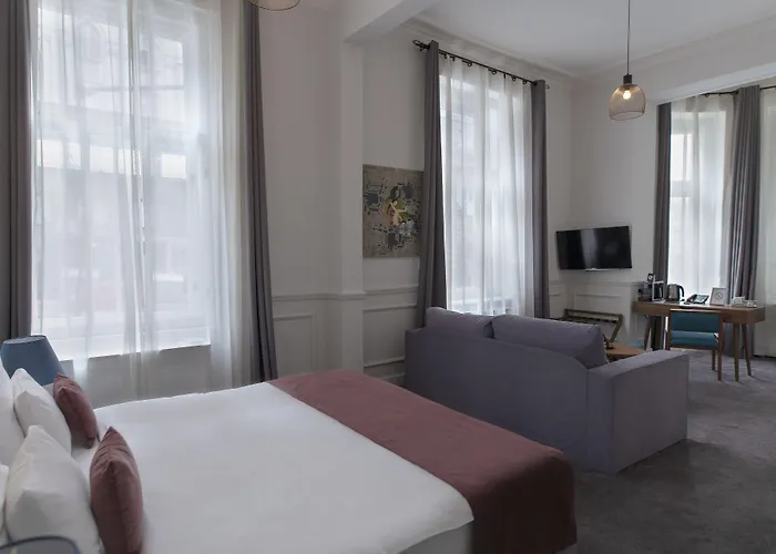 Hotel Public House 4*