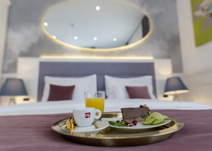 Public House 4* Белград