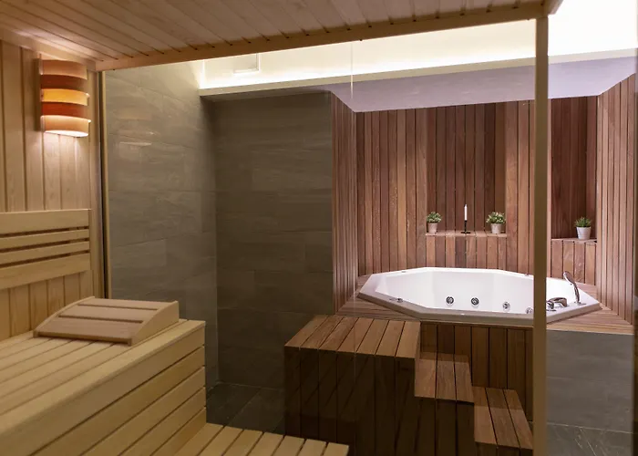 Public House Отель