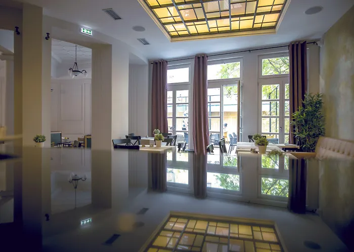 Public House Hotel 4*