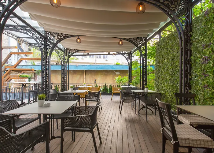 Public House 4* Белград