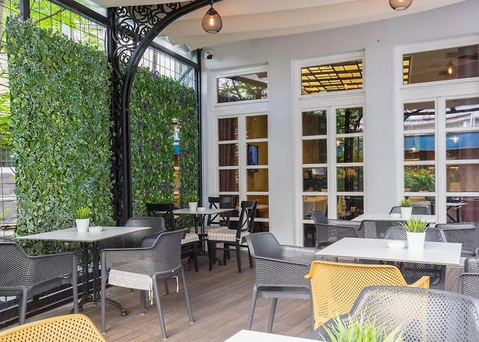 Hotel Public House 4*